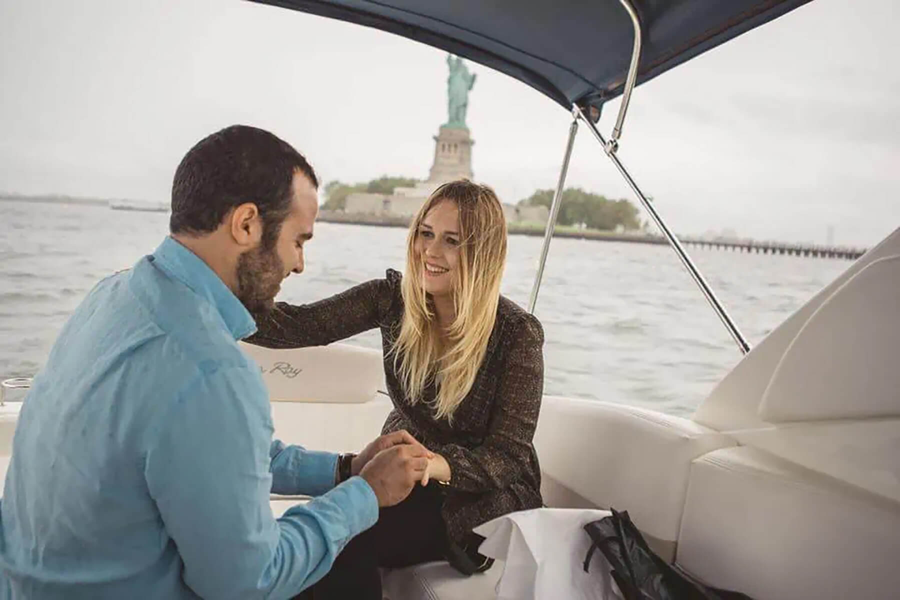 Statue of Liberty marriage proposal 3