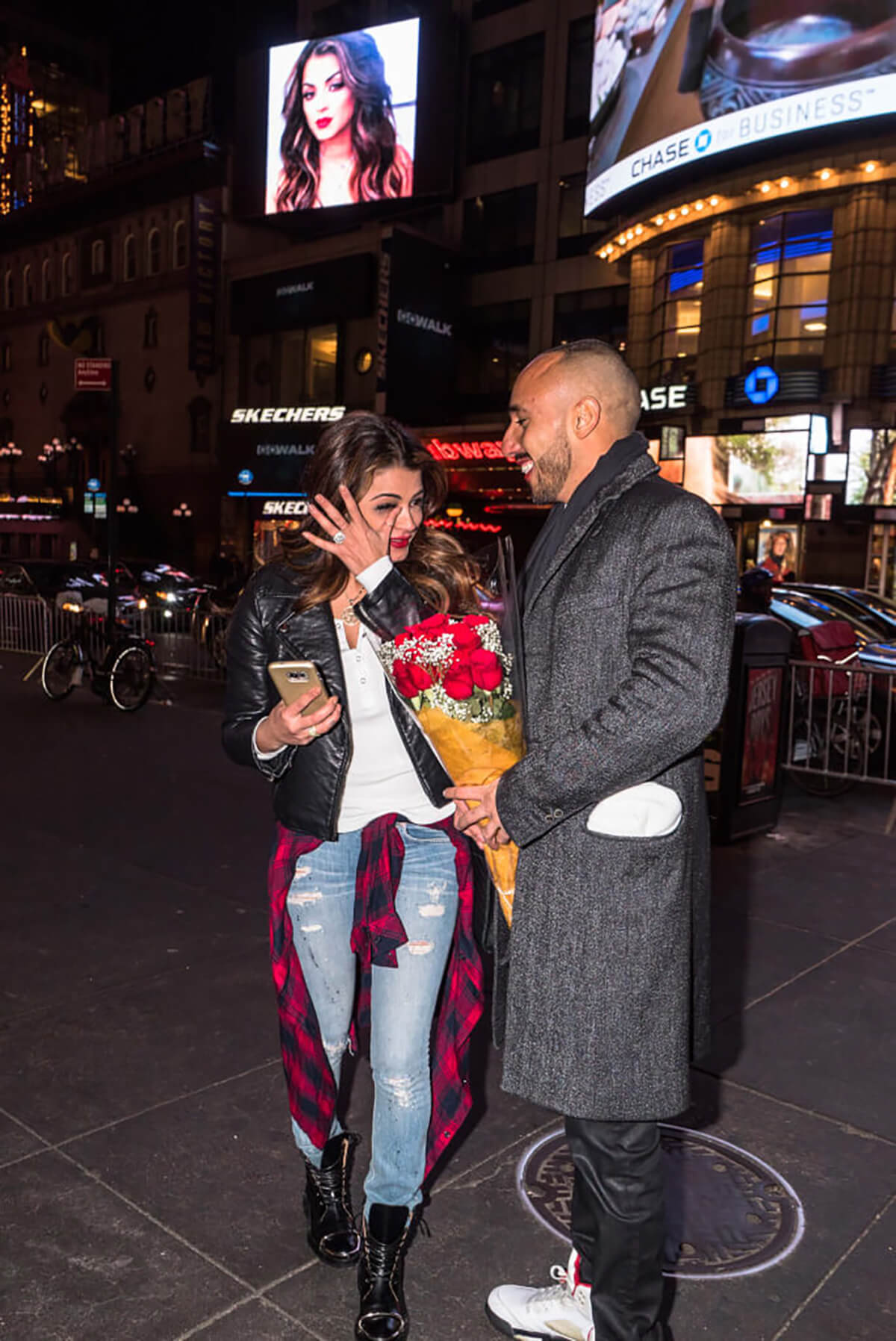 «Shahs of Sunset» star actress Golonesa Gharachedaghi got engaged on Times Square Billboard! 6