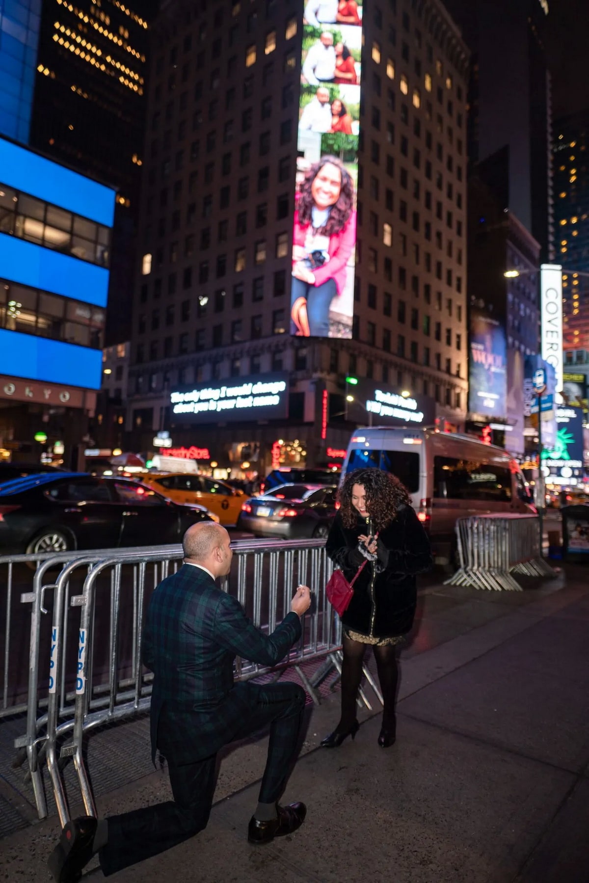 How to propose on Times Square Billboard this Valentine's Day