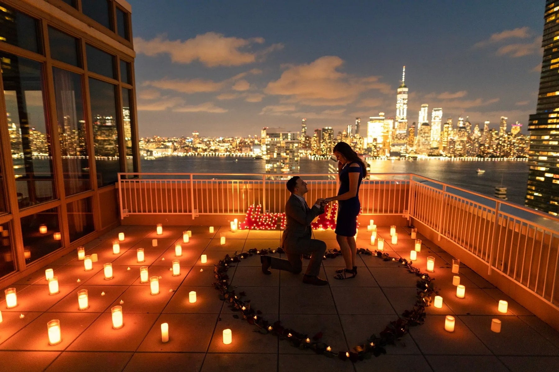 Perfect Valentine's Day proposal starts with the heart