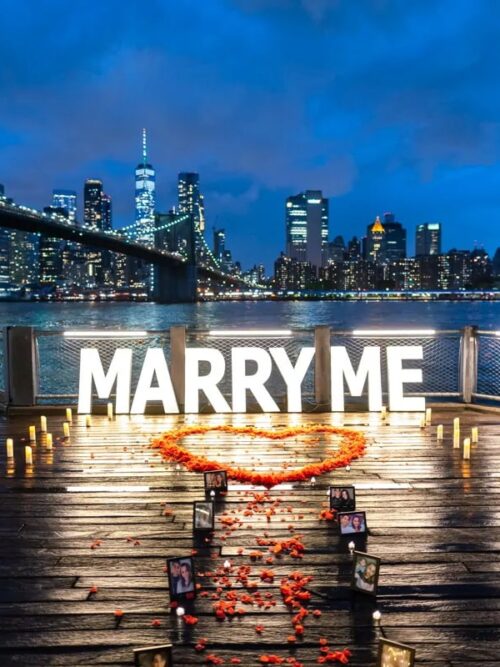 How to surprise your partner with the " Marry Me' sign proposal