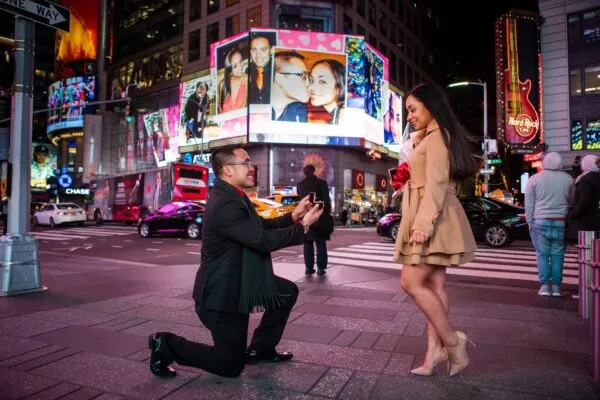 Christmas Proposal in New York